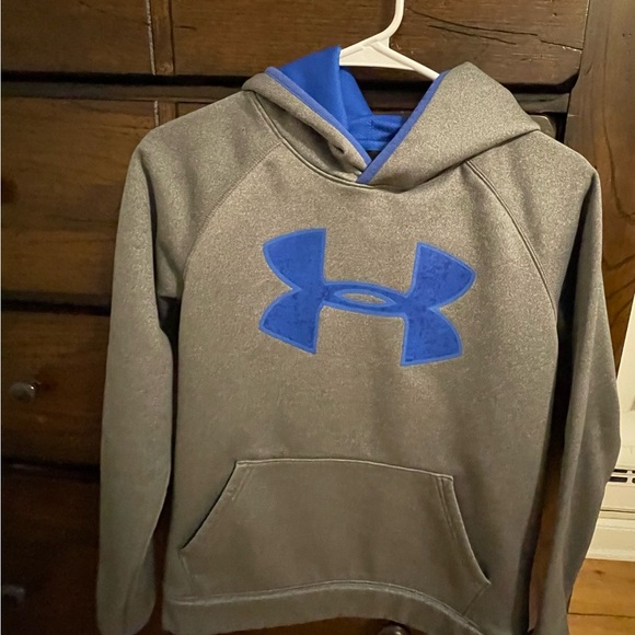 Under armour boys youth hoodie. Loose fit large. Cold gear. - Picture 2 of 4